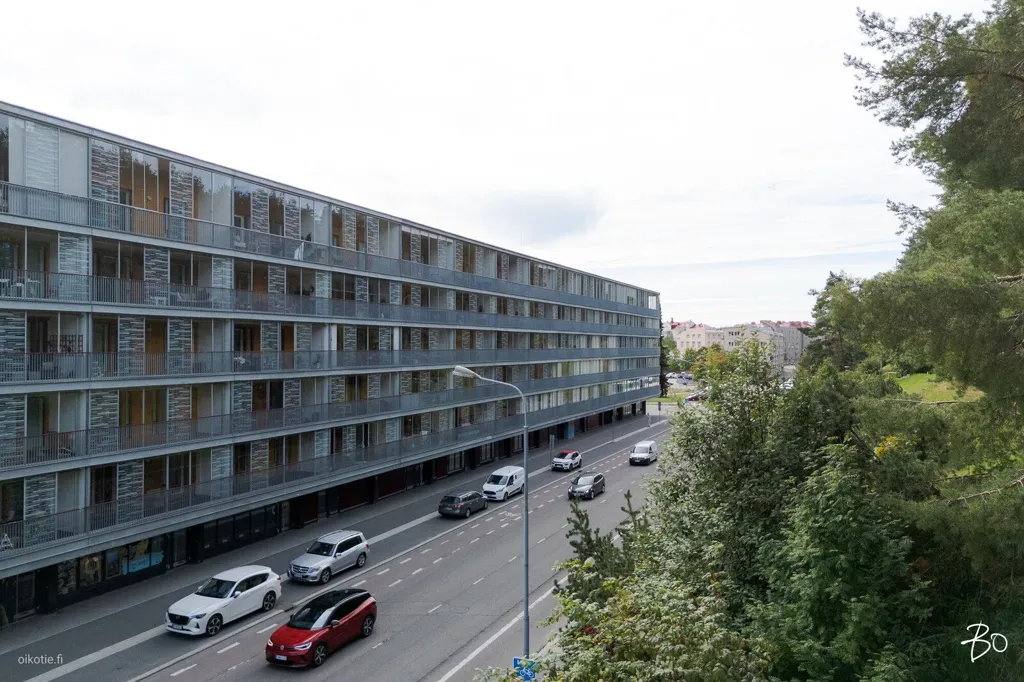 Exterior - Modern Apartment with Balcony in Jyväskylä Centre