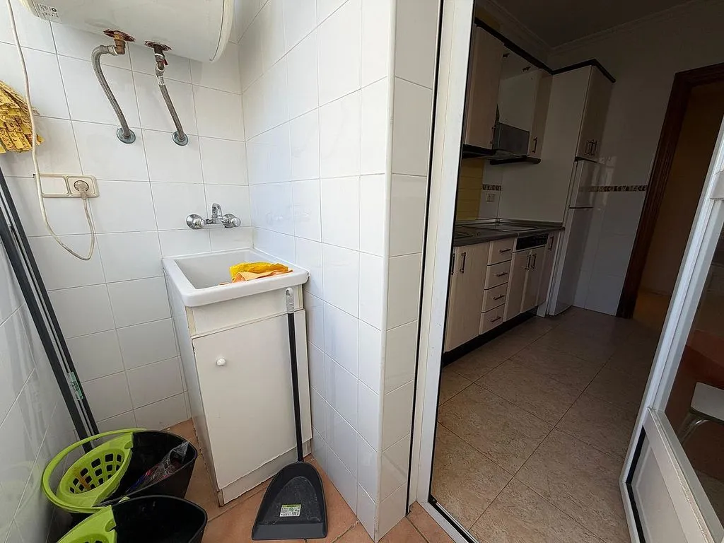 Pesuköök - Apartment with Private Terrace in Torredonjimeno