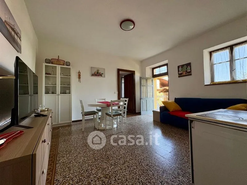 Elutuba - Semi-detached Villa with Terrace in Masserano