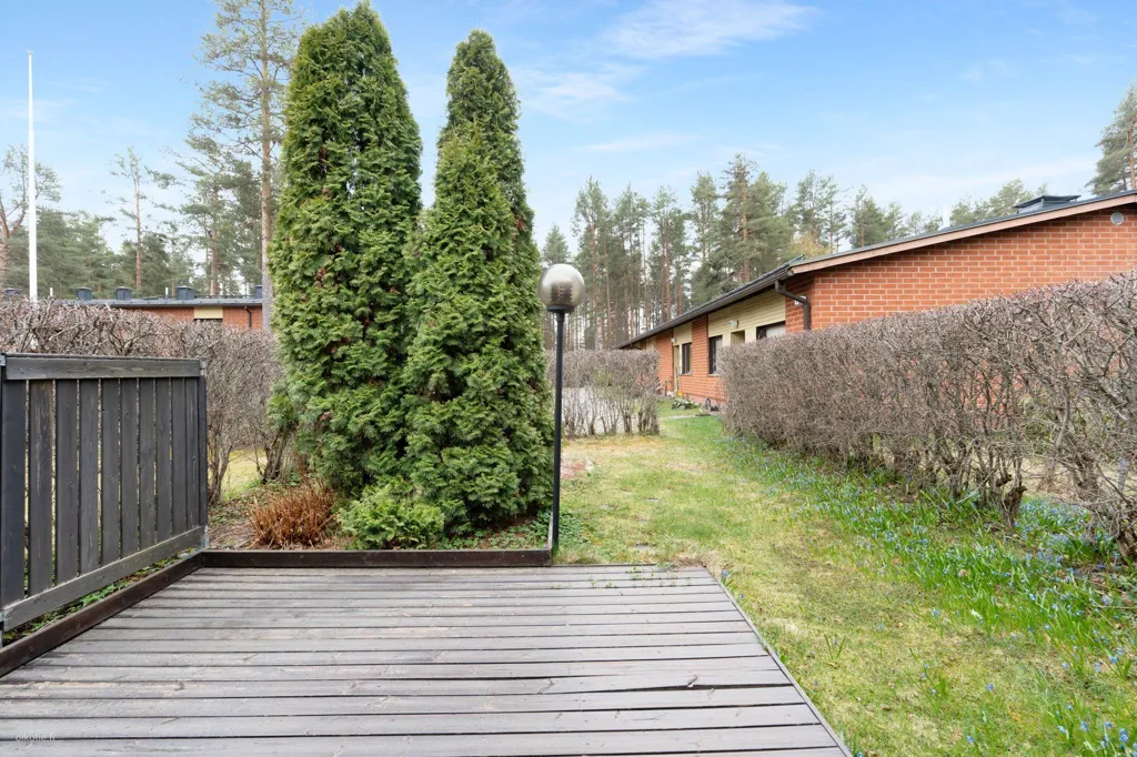 Giardino - Terraced House with Garden in Joensuu