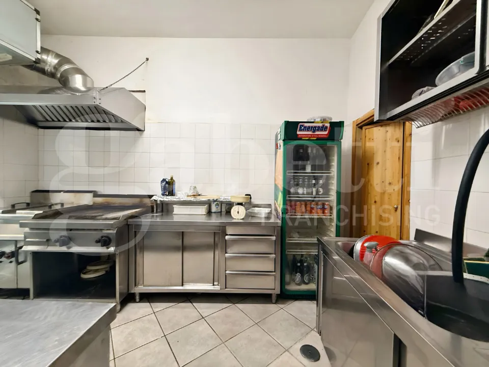 Cuisine - Commercial Unit with High Footfall in Angri Centre