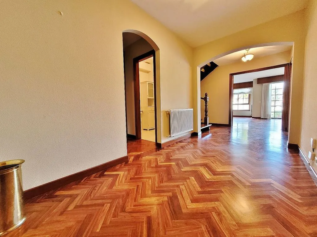 Esik - Semi-detached House with Pool in Liáns
