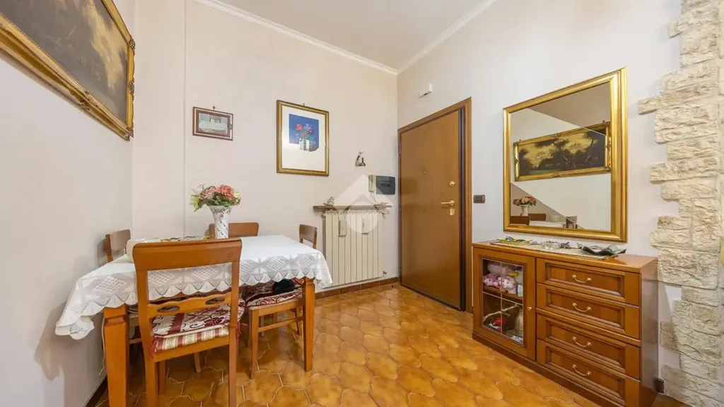 Salle à manger - Apartment with Balconies in La Rustica, Rome