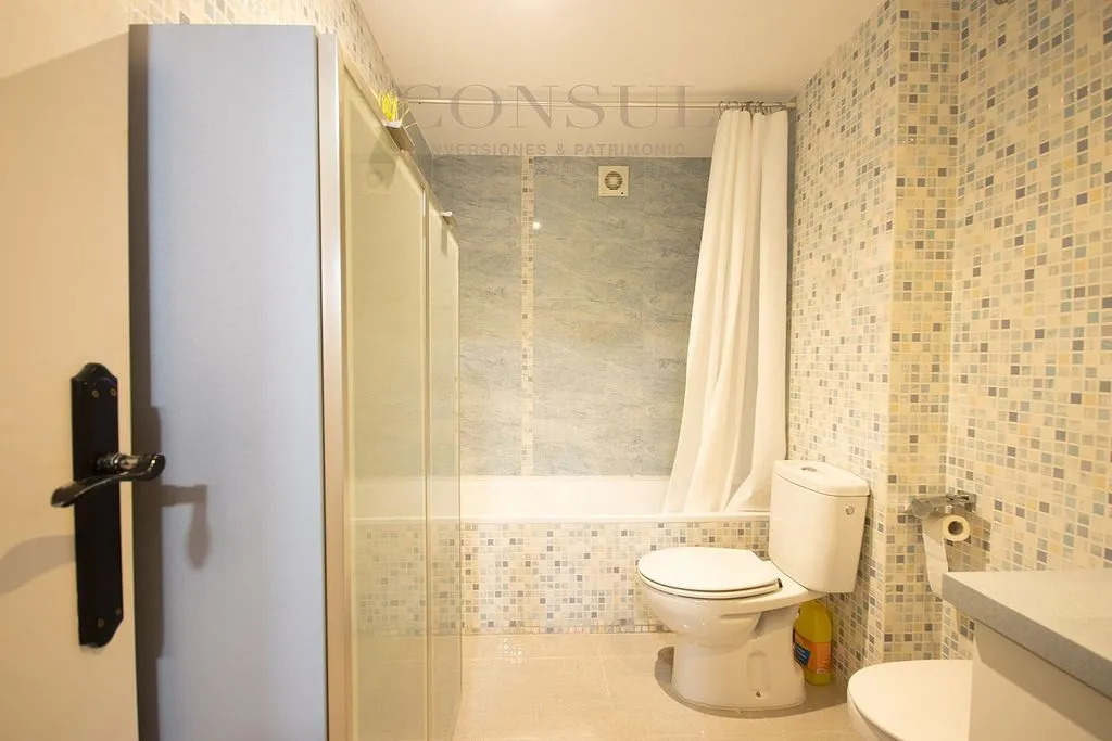 Salles de bain - 3-Bedroom Apartment with Balcony in La Banda