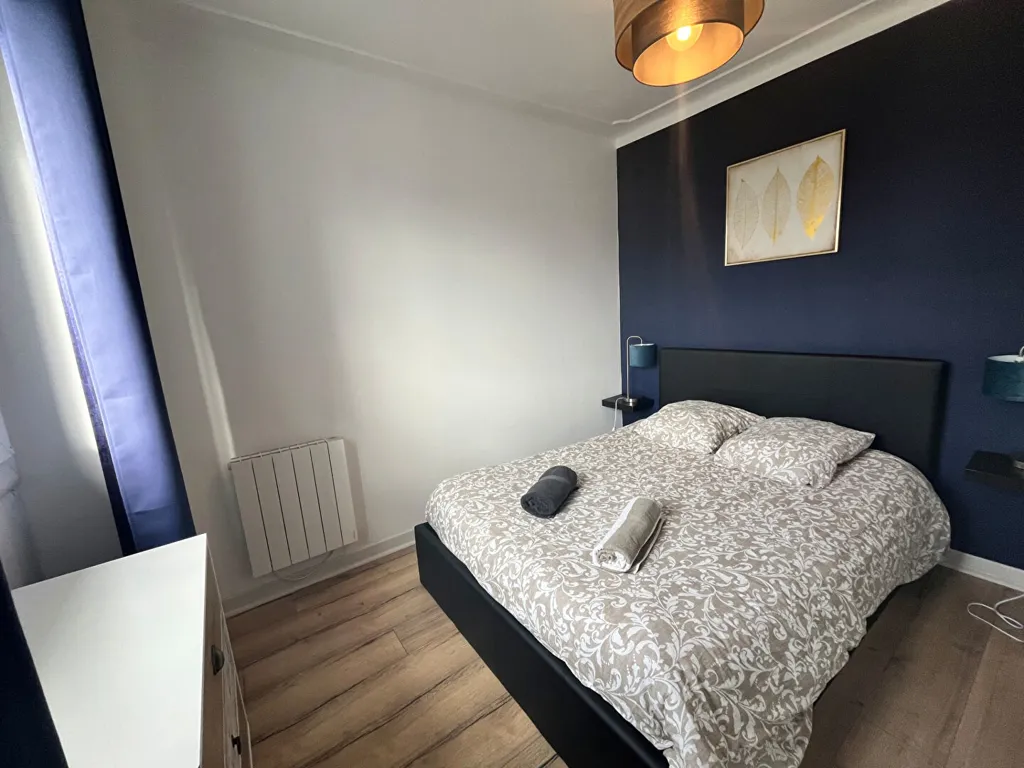Chambres - Appartement T2 au Dernier Étage à Saint-Brieuc