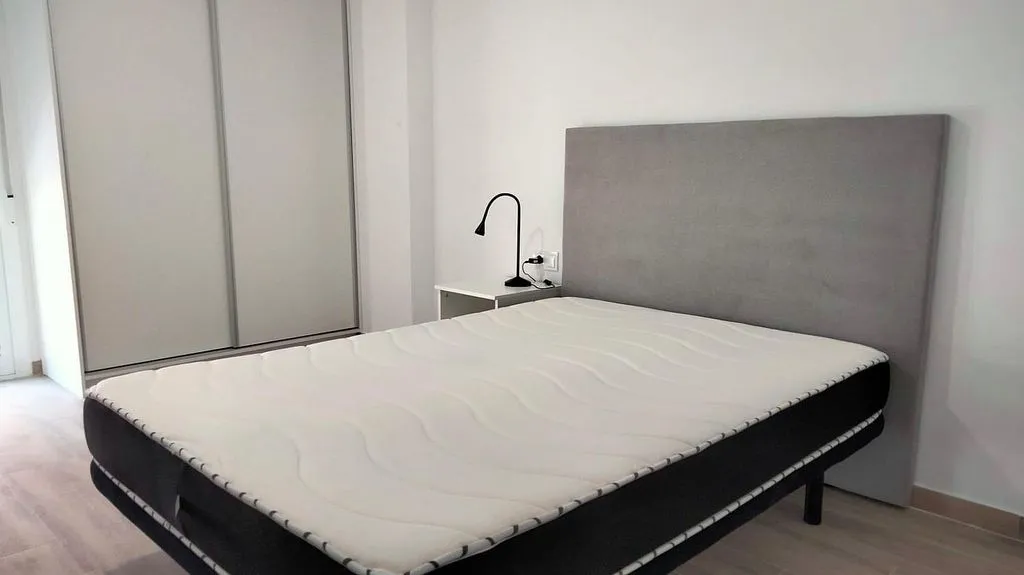 Magamistoad - Student-Friendly Flat with Balcony in Altabix