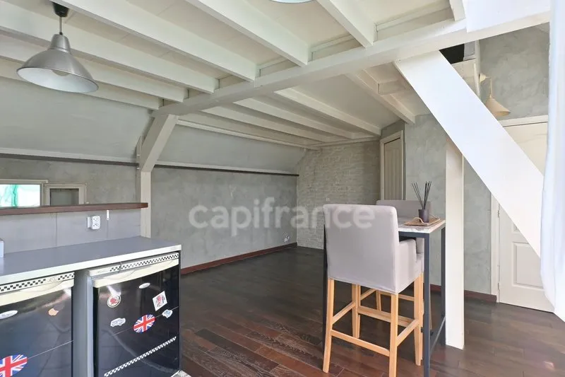 Köök - Charming Flat with Terrace in Maurecourt