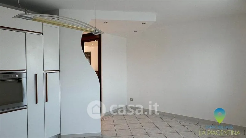 Köök - Spacious Student Flat near University in Piacenza