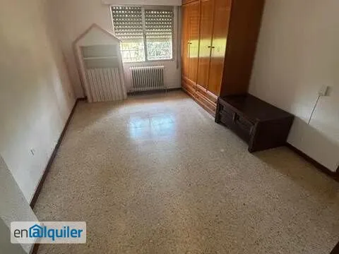Magamistoad - Large Flat with Terrace in Coimbra, Móstoles