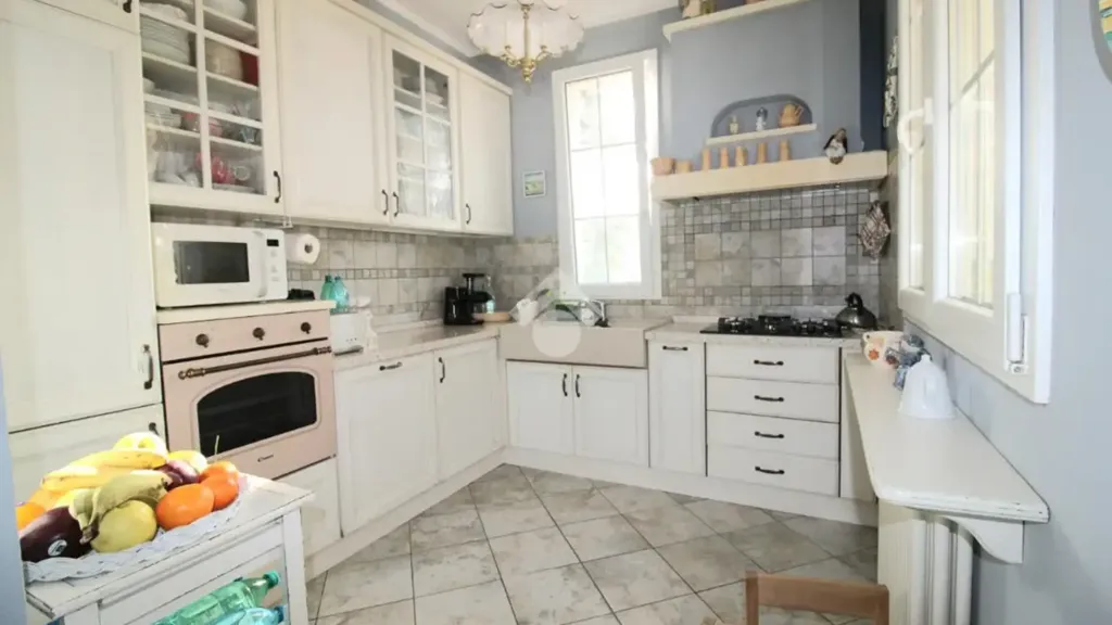 Kitchen - Rustic Villa with Garden in Cesena