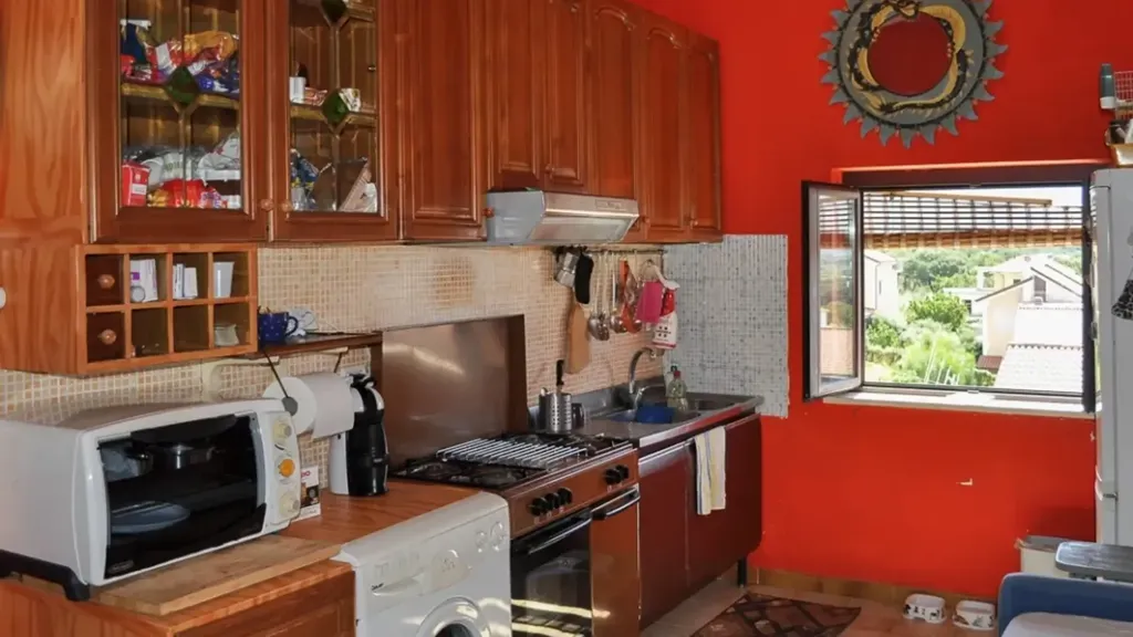 Cuisine - Apartment with Balcony in Scalea