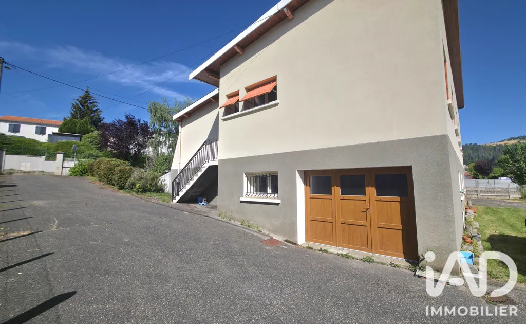 Extérieur - Maison de Caractère avec Sous-Sol à Unieux