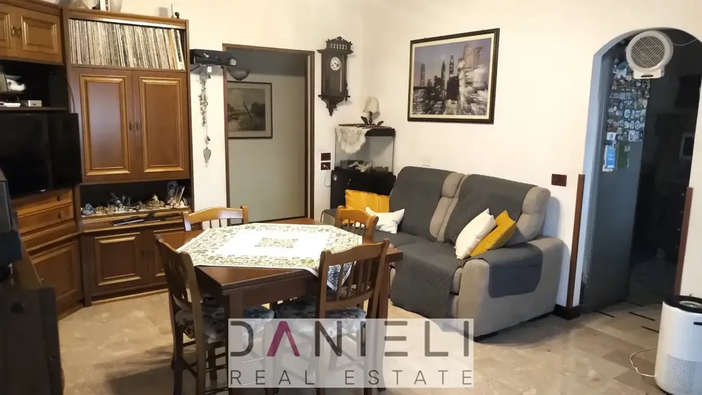 Salle à manger - Five-Bedroom Apartment with Terraces in Montecchio Maggiore