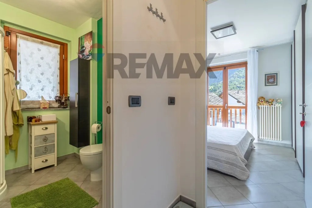 Salles de bain - Apartment with Terrace in Saint-Pierre