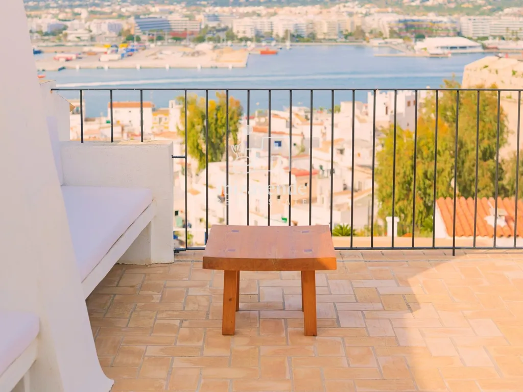 Rõdu - Penthouse with Sea Views in Dalt Vila