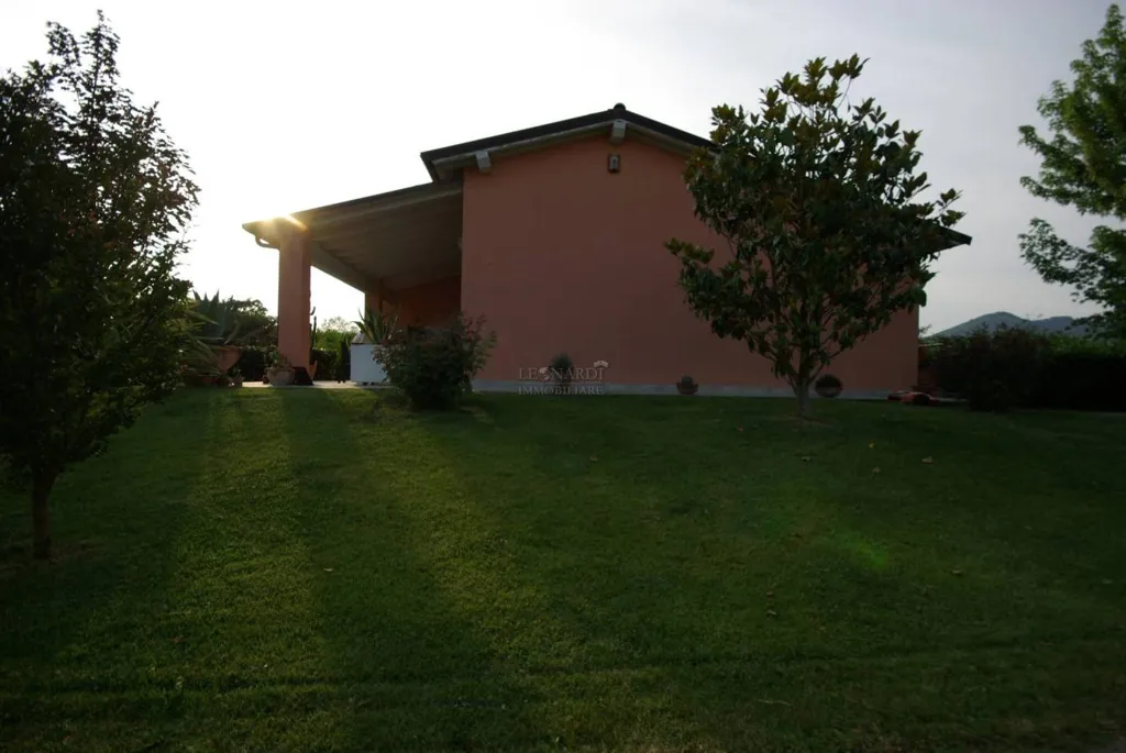 Extérieur - Contemporary Villa with Garden in San Giustino