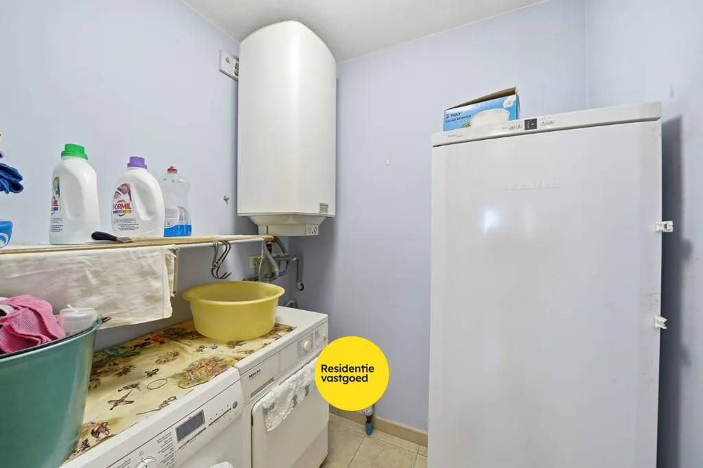 Pesuköök - Ground Floor Apartment with Garden in Oudenburg Centre