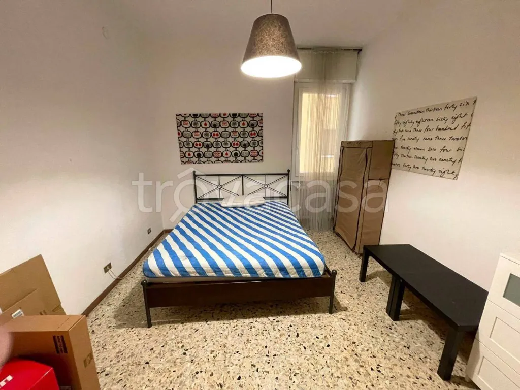 Chambres - Central Apartment with Balcony in Modena