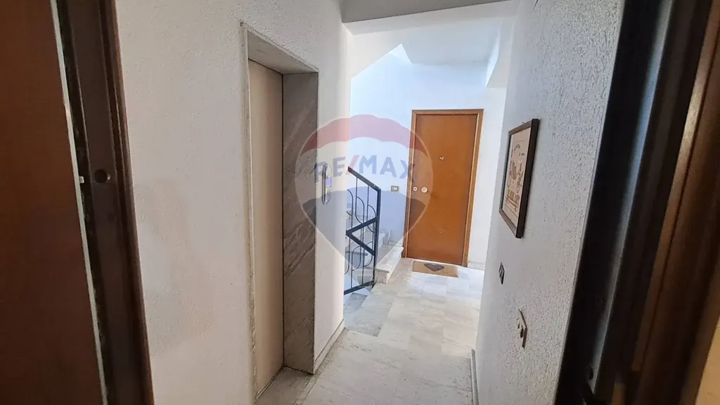 hallway_entrance