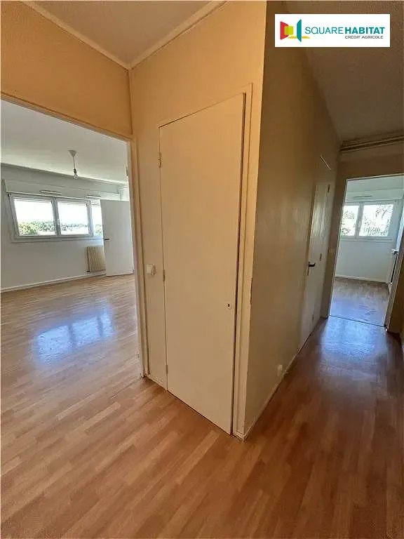 Séjour - Appartement T3 Lumineux au 4ème Étage à Billère