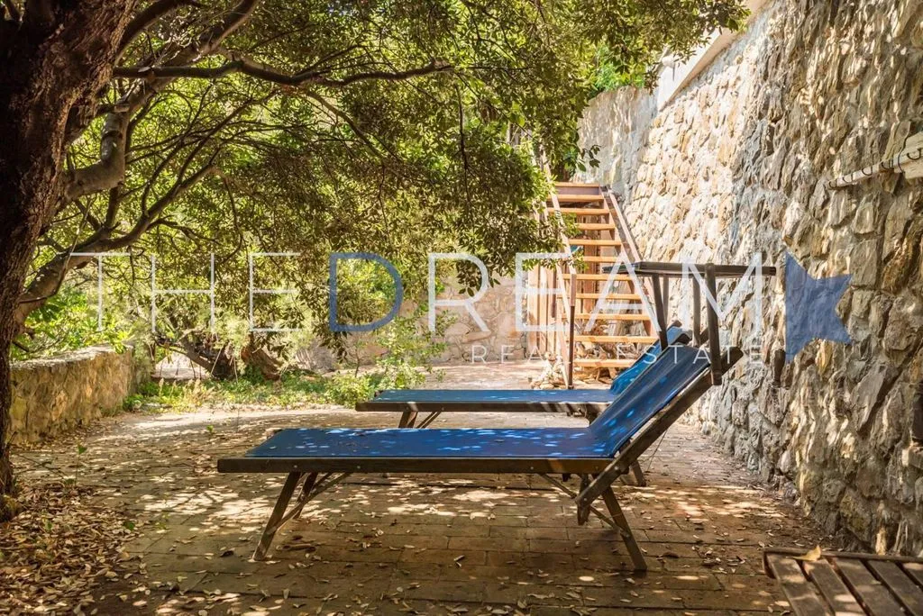 Terrasse - Luxury Villa with Private Dock in Rosignano Marittimo