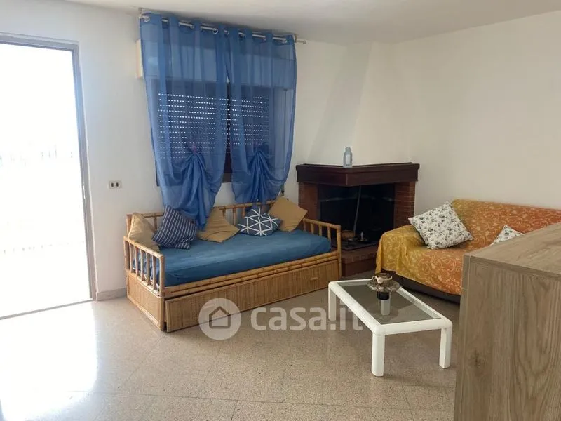 Séjour - Fully Furnished Apartment with Balcony in Maruggio