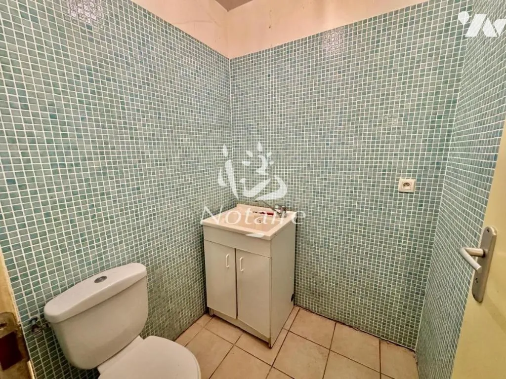 Vannitoad - Apartment with Open Plan in Perpignan