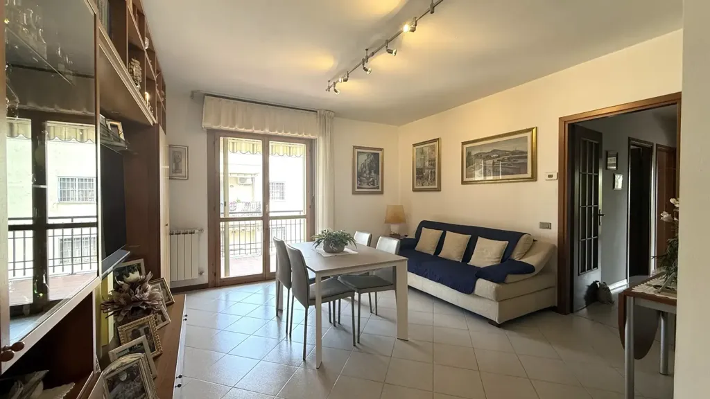Elutuba - Bright Apartment with Terraces in Scandicci