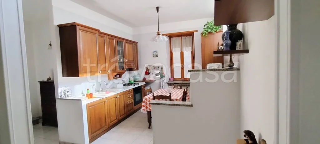 Cuisine - Two-Unit Apartment with Balcony in Susa