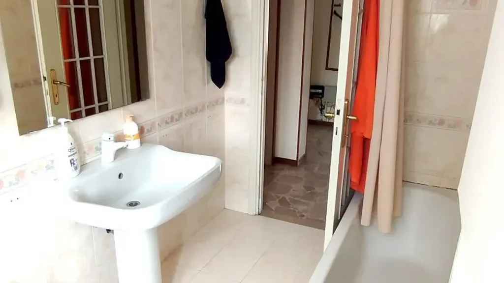 Salles de bain - Studio Apartment with Balcony in Parma