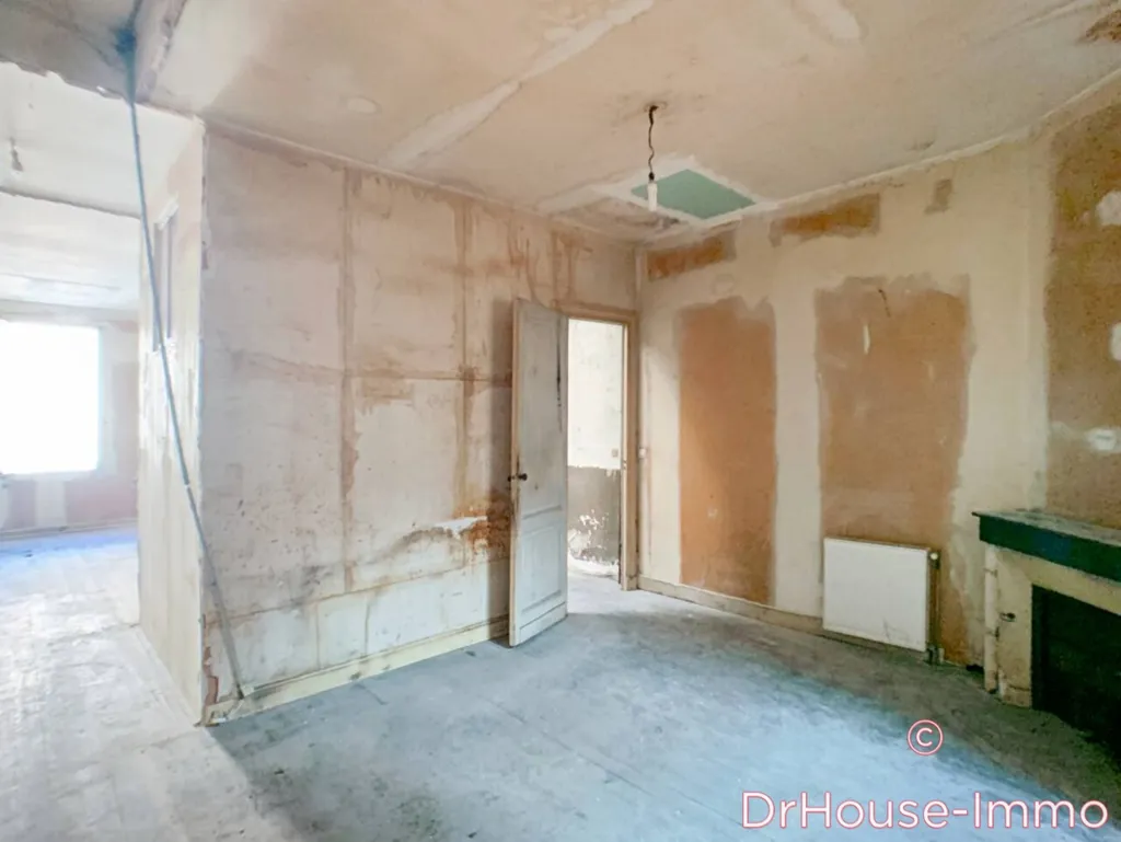 Pièces - Maison à Rénover avec Cour Privée à Bordeaux
