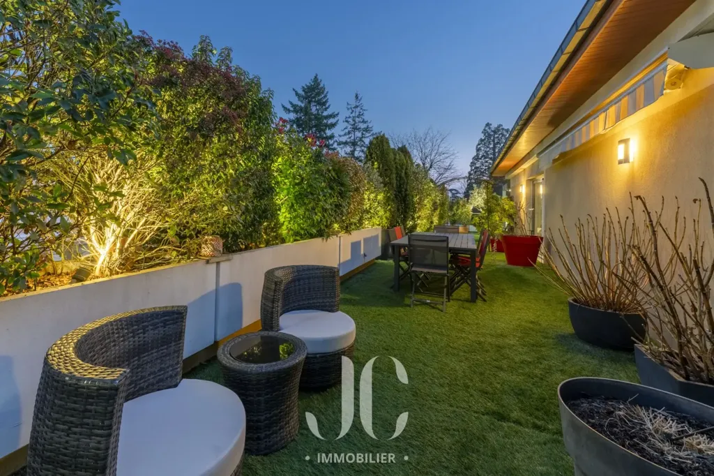 Aed - Luxury Flat with Terrace in Tassin-la-Demi-Lune