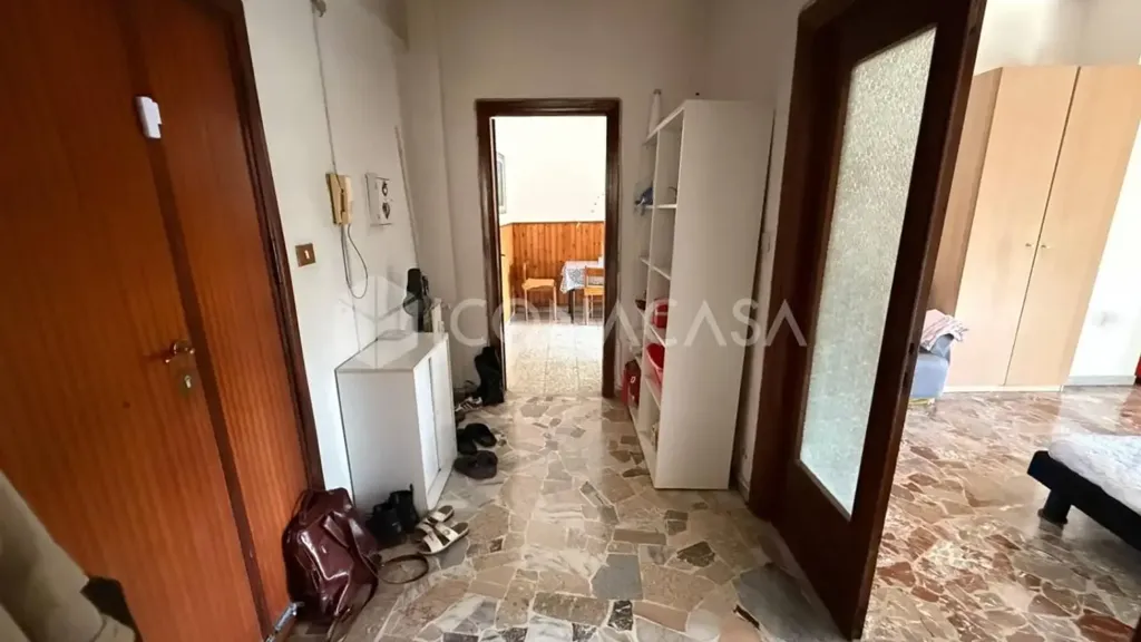 Hallway - Apartment with Balcony in Rome's Centocelle