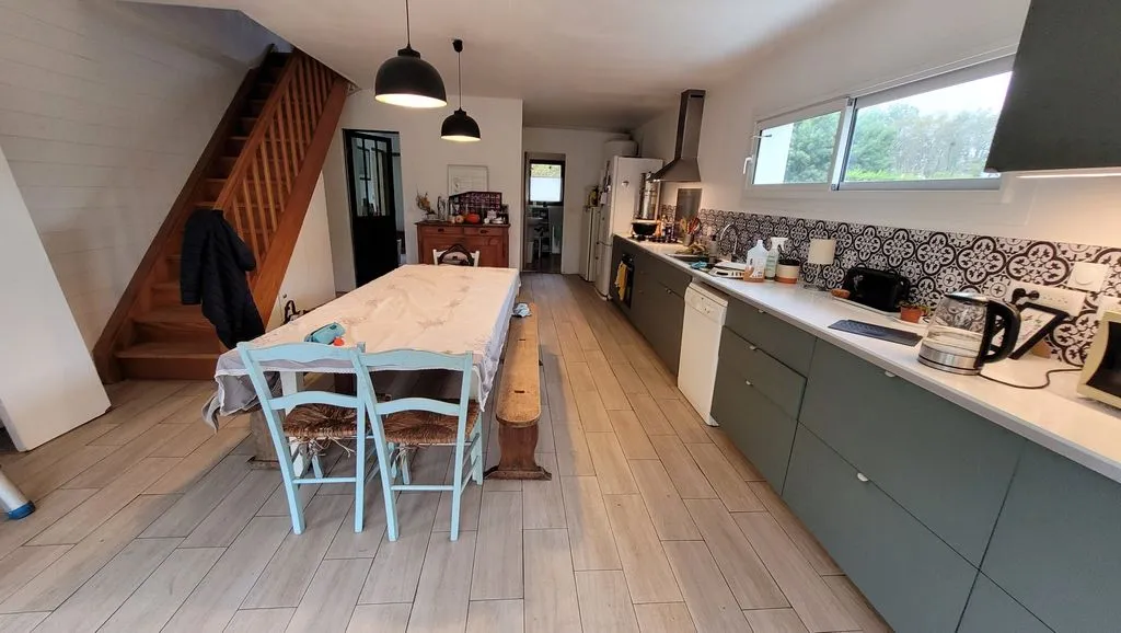 Cuisine - Maison Luxueuse avec Véranda à Château-Thébaud