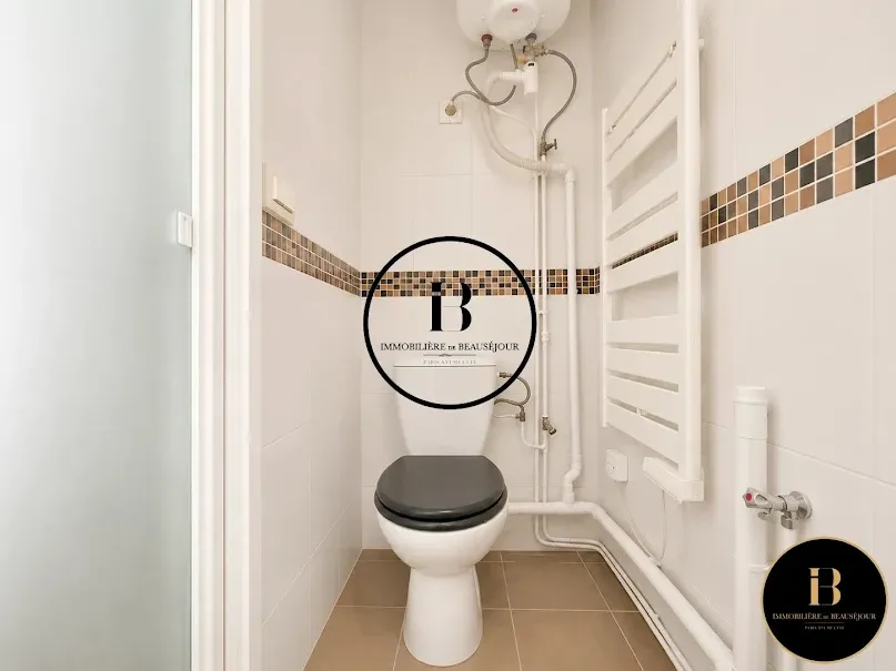 Vannitoad - Studio with Balcony in Saint-Germain-en-Laye