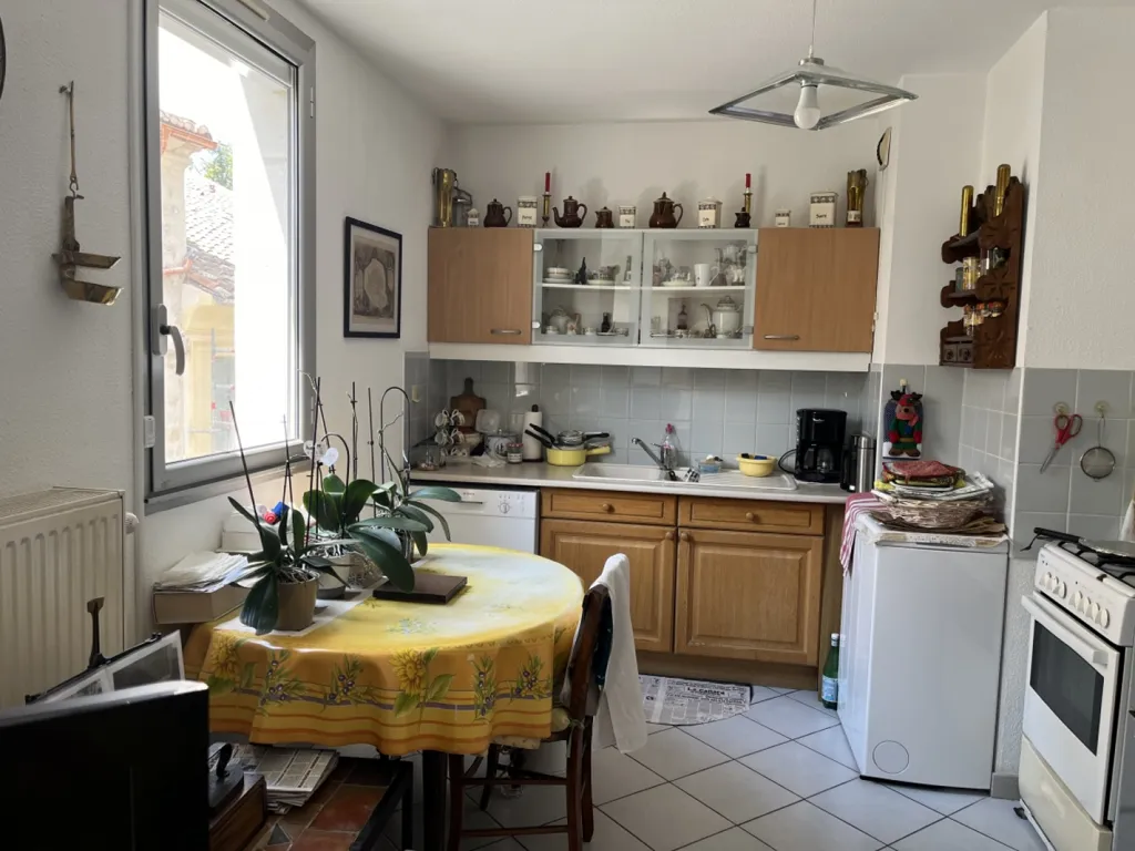 Köök - Historic Heart Avignon Apartment with Garage
