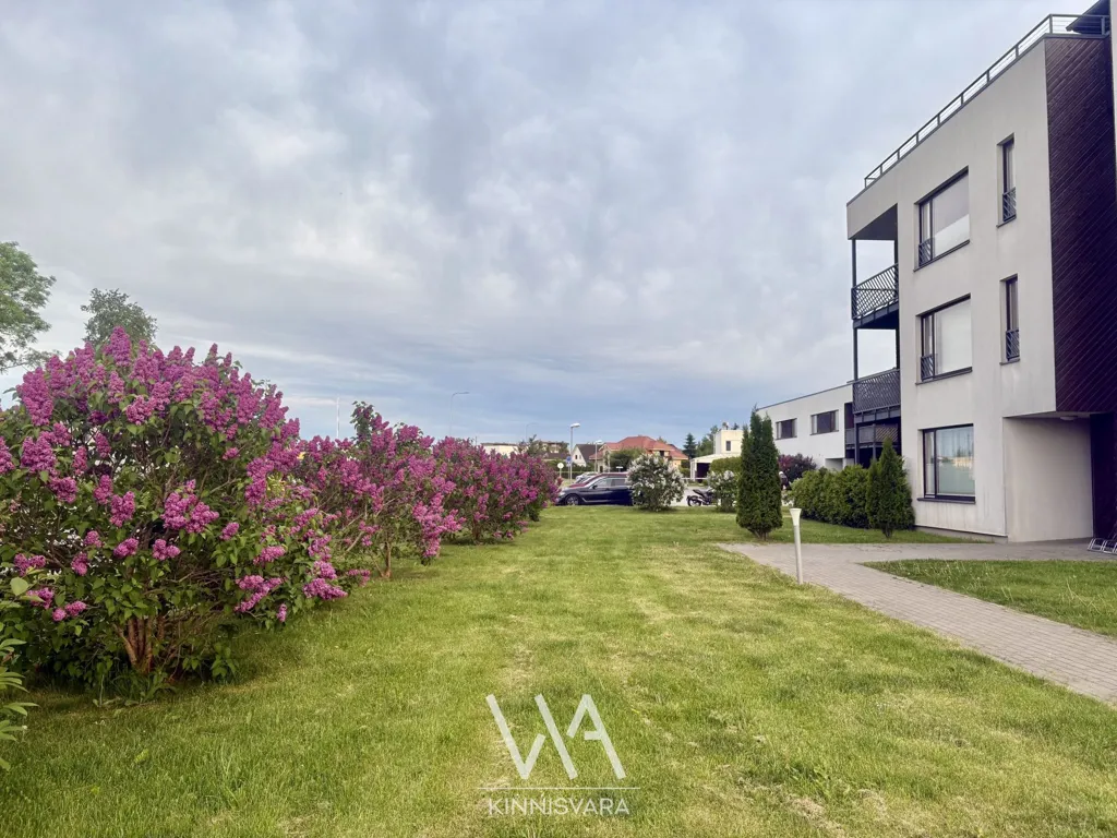 Giardino - Apartment with Private Terrace in Peetri