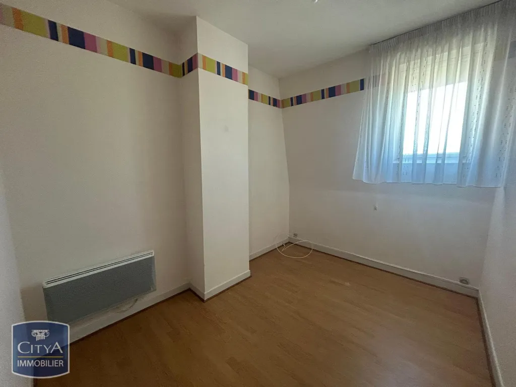 Pièces - Appartement 4 Pièces avec Terrasse au Centre de Saint-Quentin