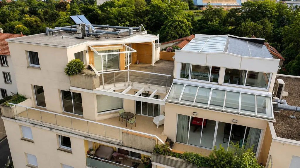Vue aérienne - Villa sur les Toits avec Terrasse Panoramique à Clermont-Ferrand