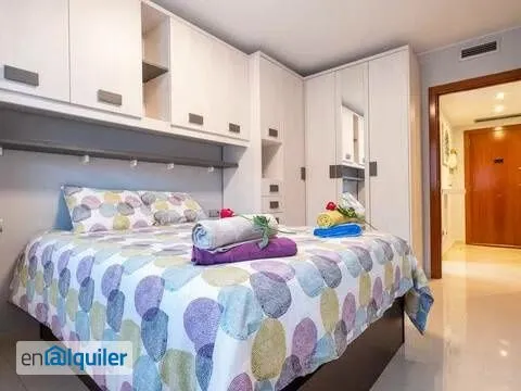 Chambres - Modern Flat with Parking in Cornellà Centre