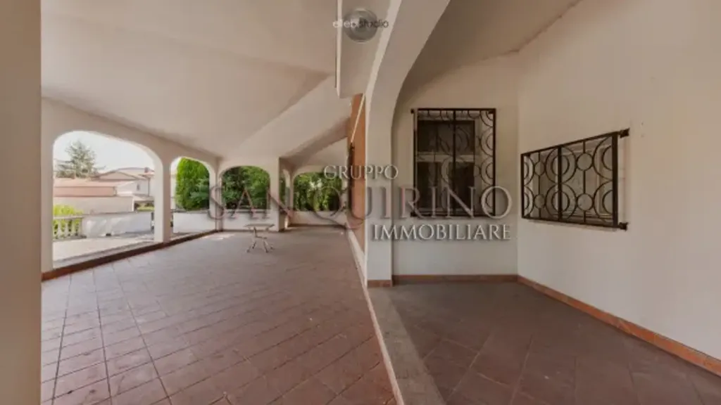 Terrasse - Luxury Villa with Private Garden in Maranello
