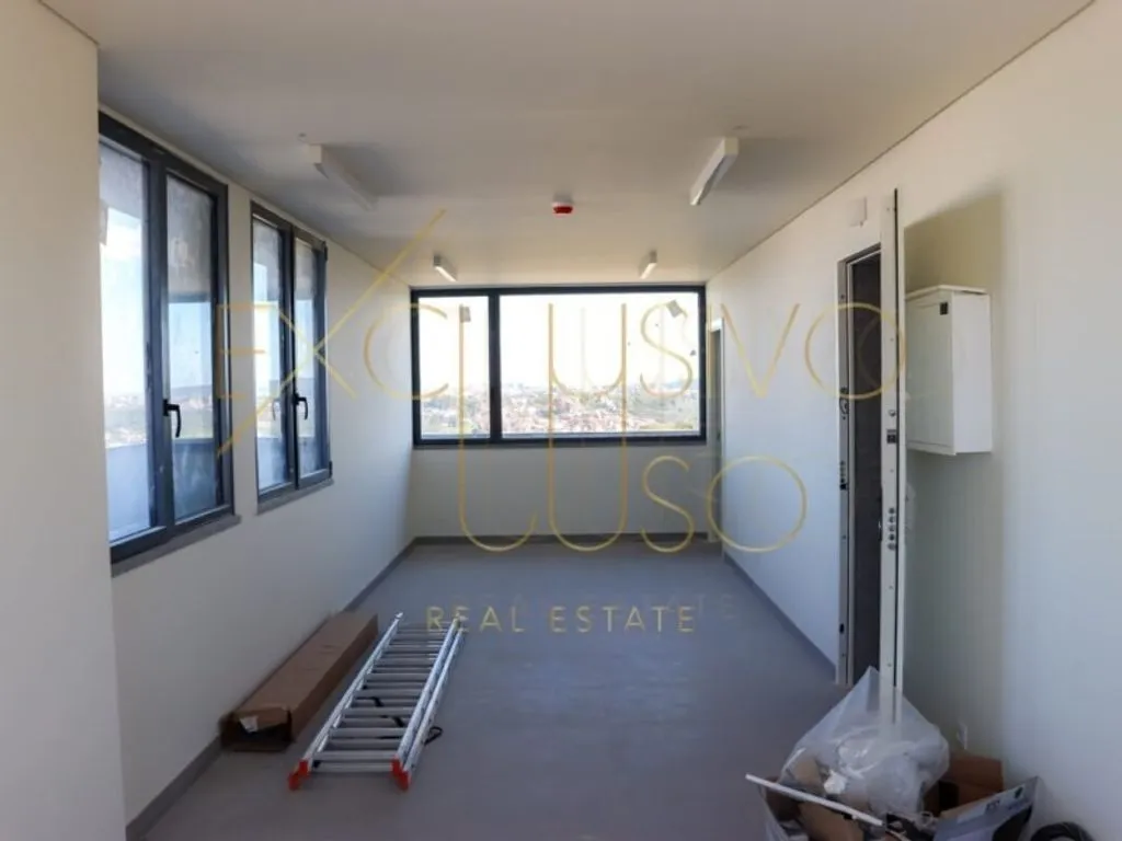 Toad - Luxury Apartment with 360° View in Odivelas
