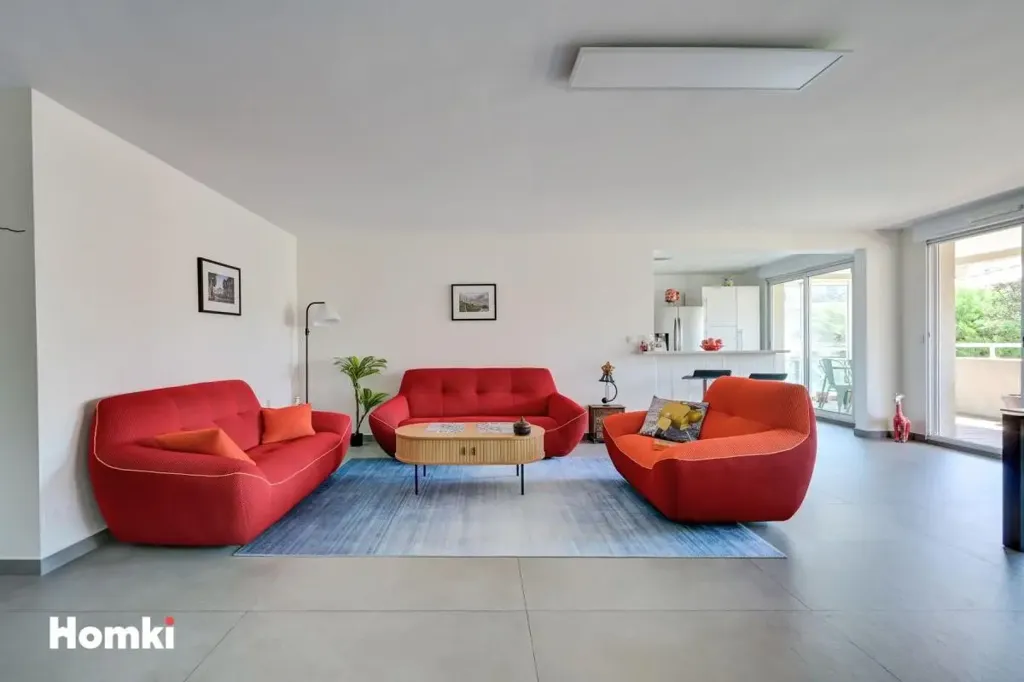 Séjour - Appartement T4 Traversant avec Terrasse à Marseille