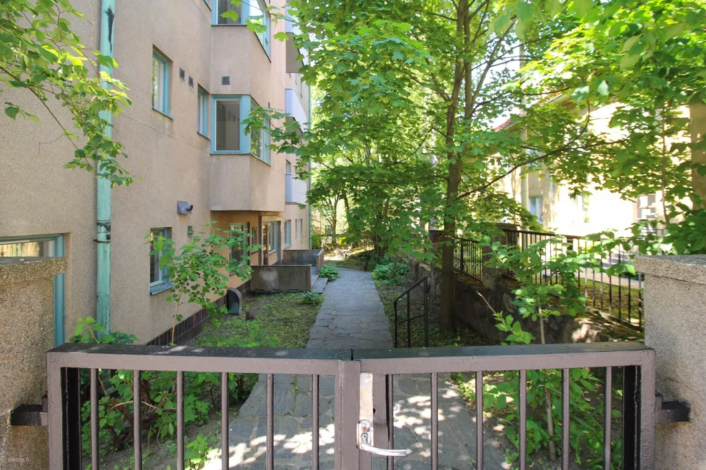 Appartement 1 pièces à FI
