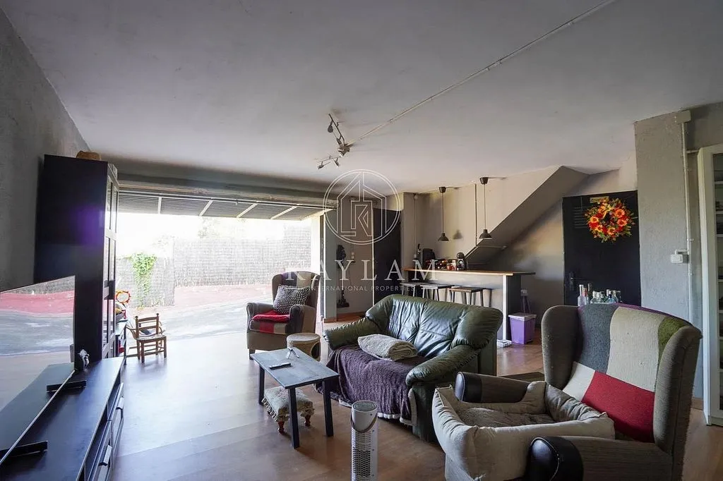 Elutuba - Rustic Chalet with Pool in Lloret de Mar