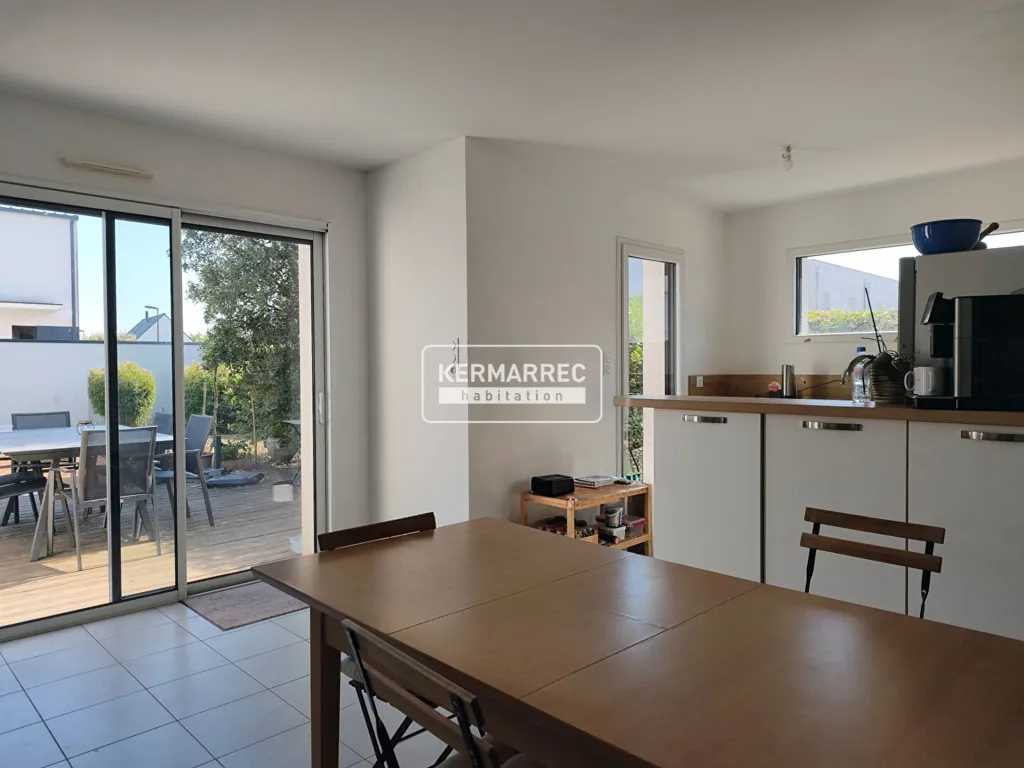 Cuisine - Maison contemporaine avec jardin à Vannes Ouest