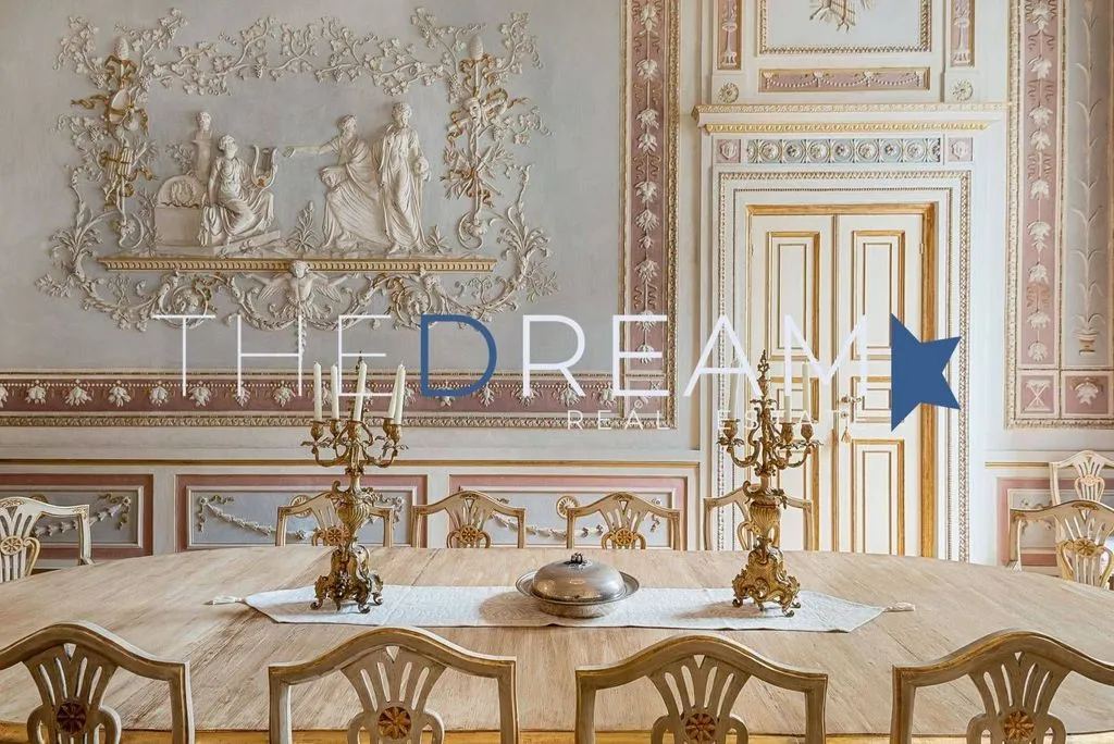 Sala da pranzo - 5-Bedroom Flat in Historic Building, Lucca