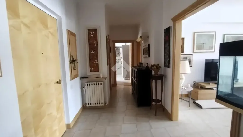 Entrée - Spacious Apartment with Balcony in Castrolibero