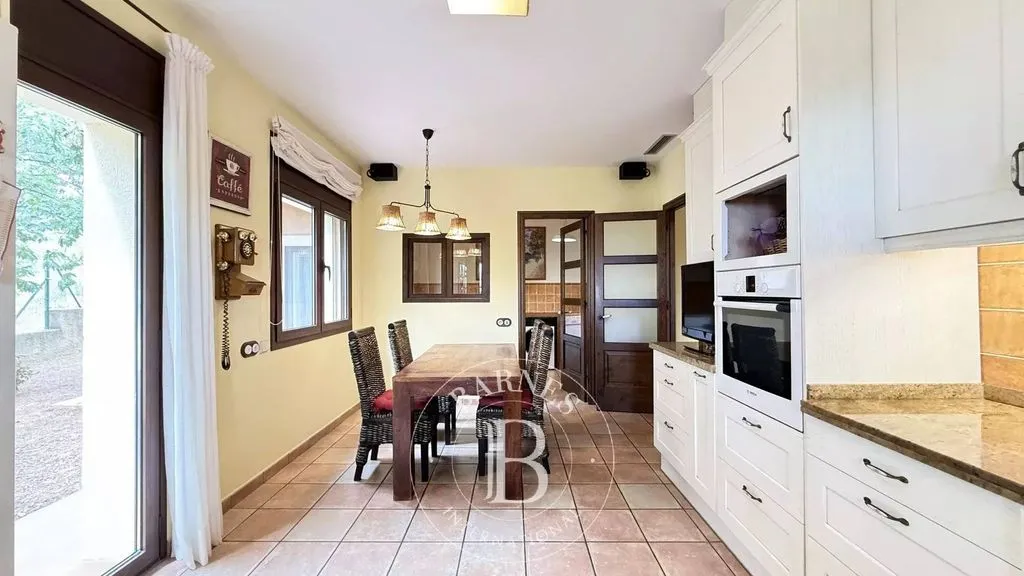 Cuisine - Luxury Sea-View House in Argentona