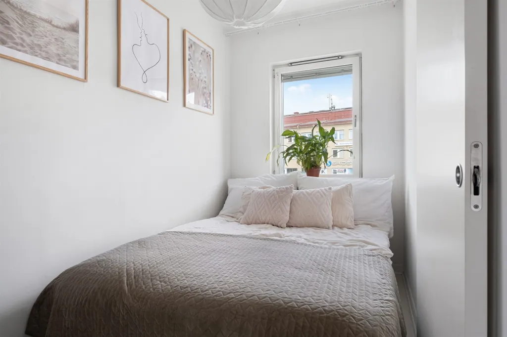 Magamistoad - Apartment with Balcony near Bromma Station